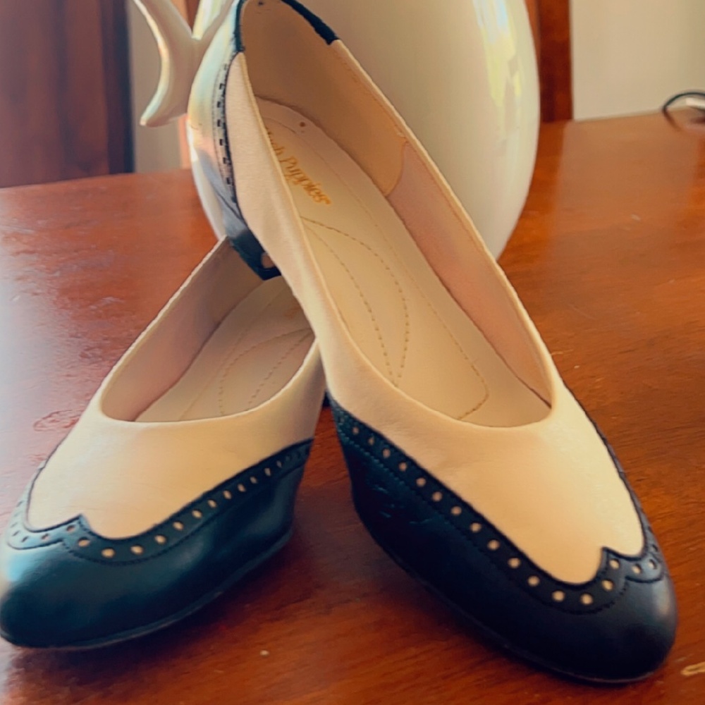 Vintage hush puppies shoes